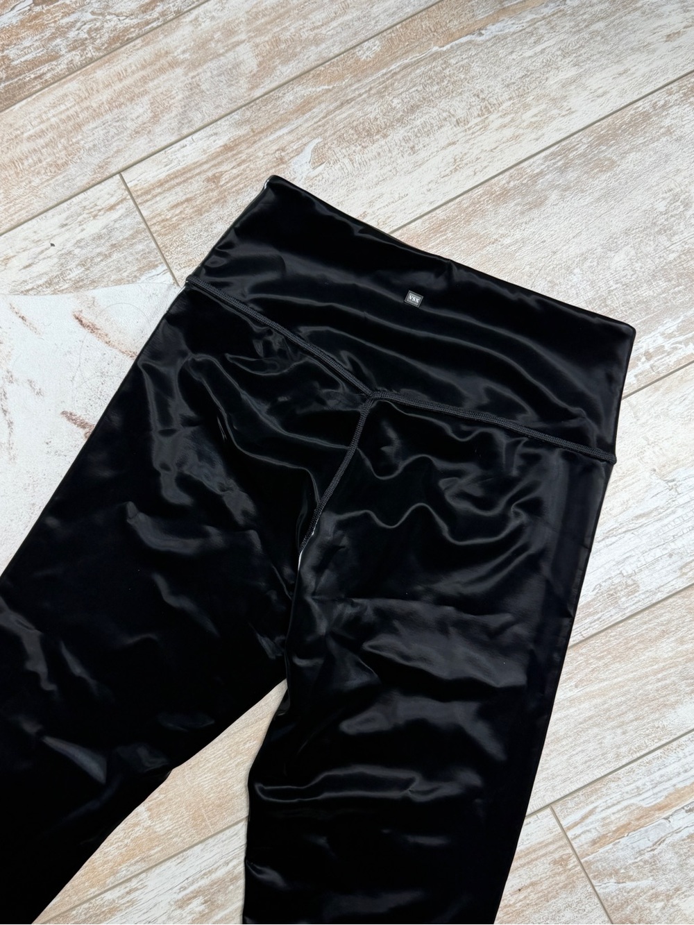 VSX Shiny Black Leggings - Picture 4 of 5